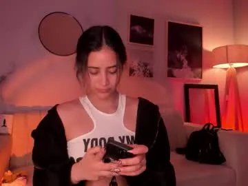 lara_madisson from Chaturbate