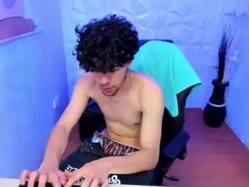 liil_boy on Chaturbate 