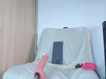 Freechat lily_evil on Chaturbate