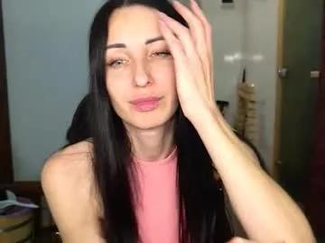 Freechat linalivee on Chaturbate