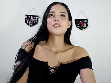 lyla205 — Lyla205's room #smoke #latina #natural