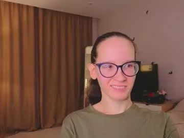 Freechat lynettebails on Chaturbate