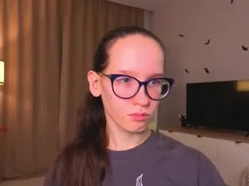 Freechat lynettebails on Chaturbate