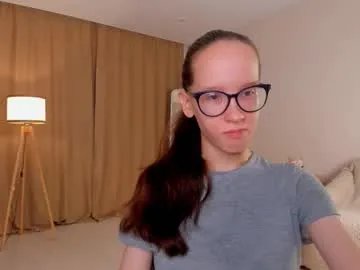 Freechat lynettebails on Chaturbate