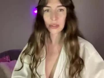 Freechat maroonaaa on Chaturbate