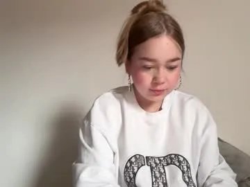 Freechat missameliah on Chaturbate