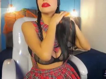 Freechat paulinasilver on Chaturbate