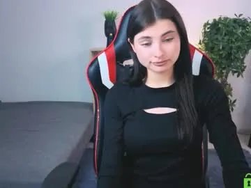 Private pauline_flo on Chaturbate