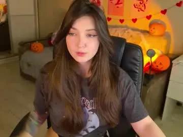 Explore 23 years old purple_averge from Chaturbate purple_averge from Chaturbate