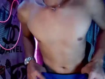 Freechat ralfhuge24 on Chaturbate