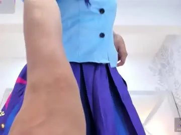 Freechat selenareyess on Chaturbate