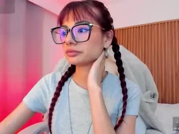 Freechat sophiecherry_ on Chaturbate