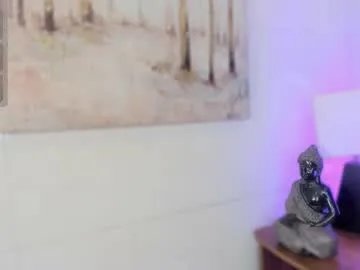 Freechat sophiee_smith on Chaturbate