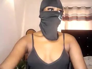 sultryaura on Chaturbate