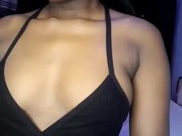 sultryaura on Chaturbate