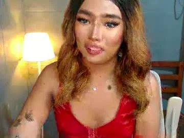 trexie_fucks15 on Chaturbate