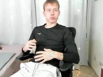 Freechat twelveeek on Chaturbate