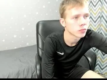 Freechat twelveeek on Chaturbate