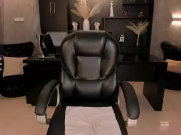 Private valeriaroldanx on Chaturbate