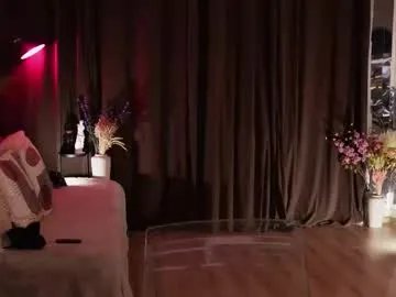 victoriamorrone on Chaturbate