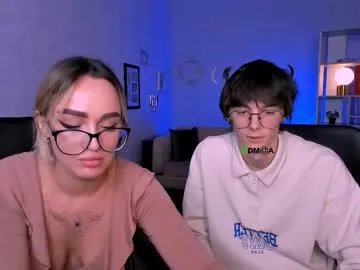 Freechat your_bunny12 on Chaturbate