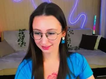 Freechat yourlovelystoryy on Chaturbate