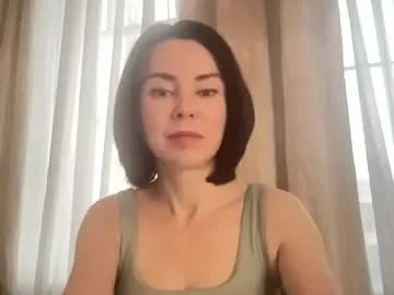 Freechat yoursofia_ on Chaturbate