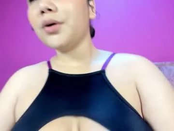zoee_lov from Chaturbate