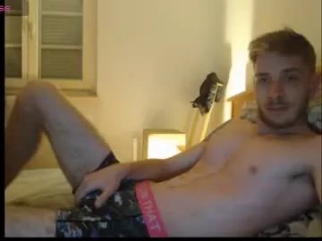 zuzmosfokafasz on Chaturbate 