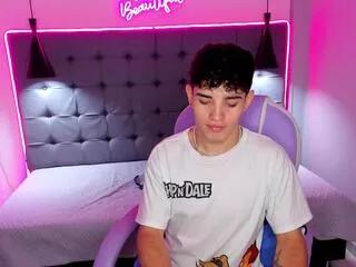 alejandro_lombardo on Flirt4Free 