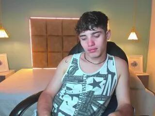 alejandro_lombardo on Flirt4Free 
