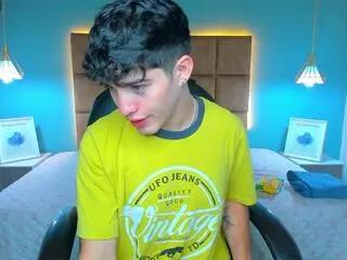 alejandro_lombardo on Flirt4Free 