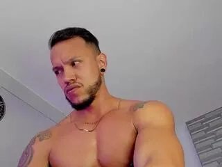Offline aron_tayler on Flirt4Free