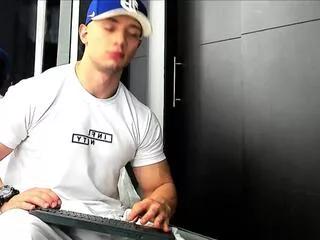 connor_mckenzie on Flirt4Free 