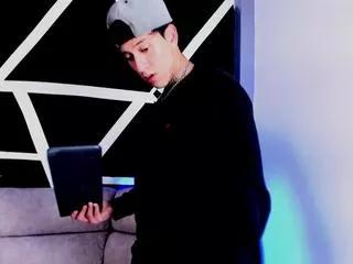 justin_fuller on Flirt4Free 