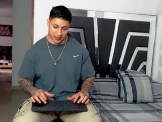 noah_harris on Flirt4Free 