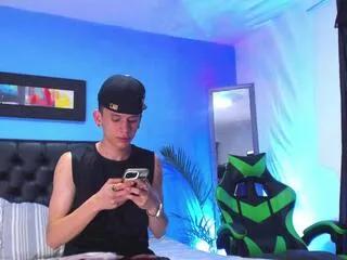 rogers_fleter on Flirt4Free 