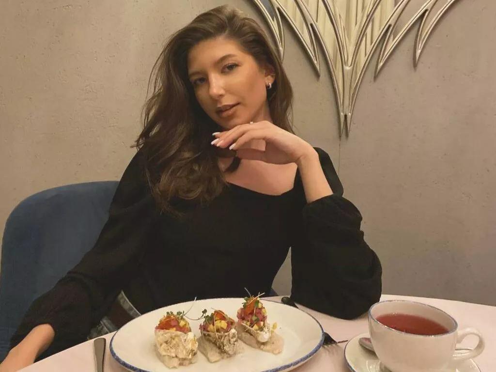 LorettaClutter on LiveJasmin 