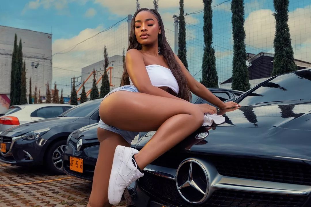 Offline HelaSmith on Streamate