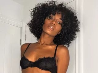 Offline HotBritishKendall on Streamate