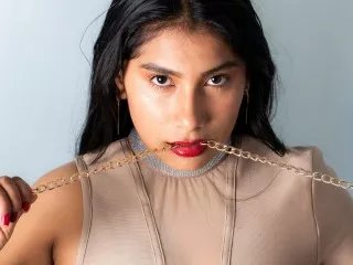 Offline LinnaValencia on Streamate