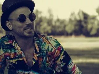 Offline LordDominik on Streamate