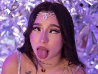 MiaaCastro on Streamate 