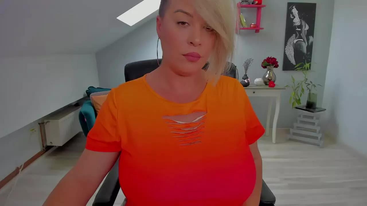 AlessiaBliss on Streamray 