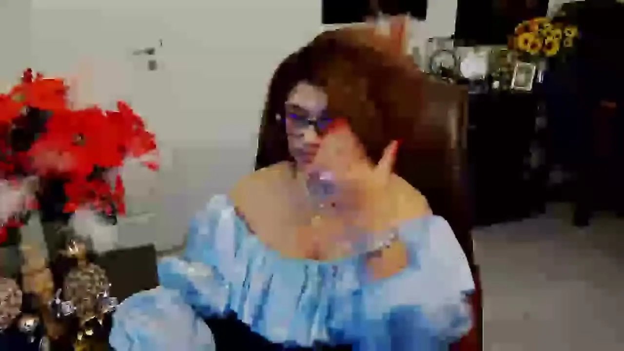 Offline ClassybutNaughty on Streamray