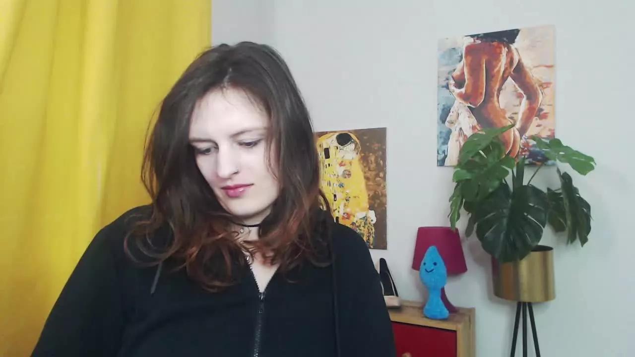 eroticNADINE on Streamray 