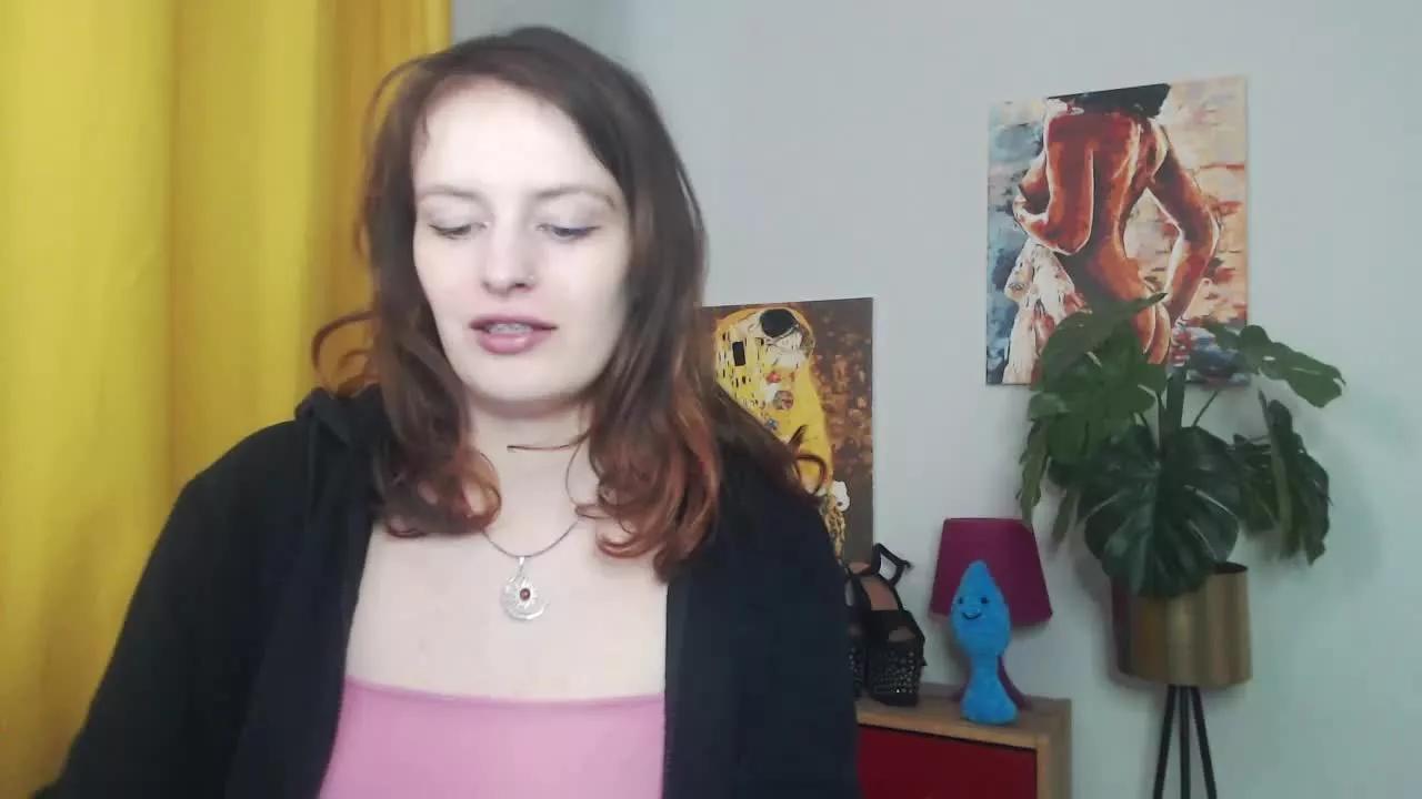 eroticNADINE on Streamray 