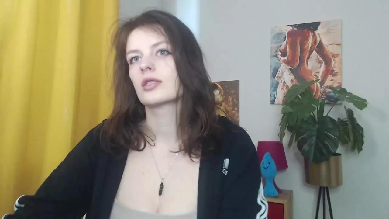 eroticNADINE on Streamray 