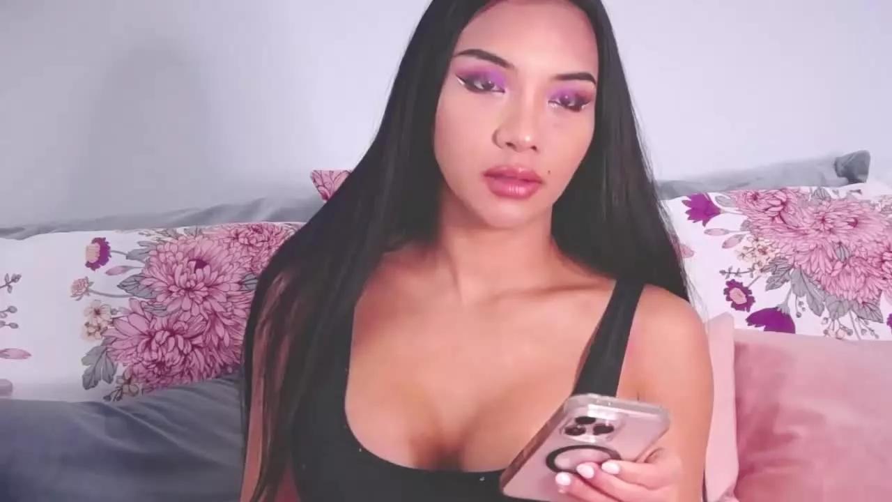 KinkiNicoleCummings on Streamray 