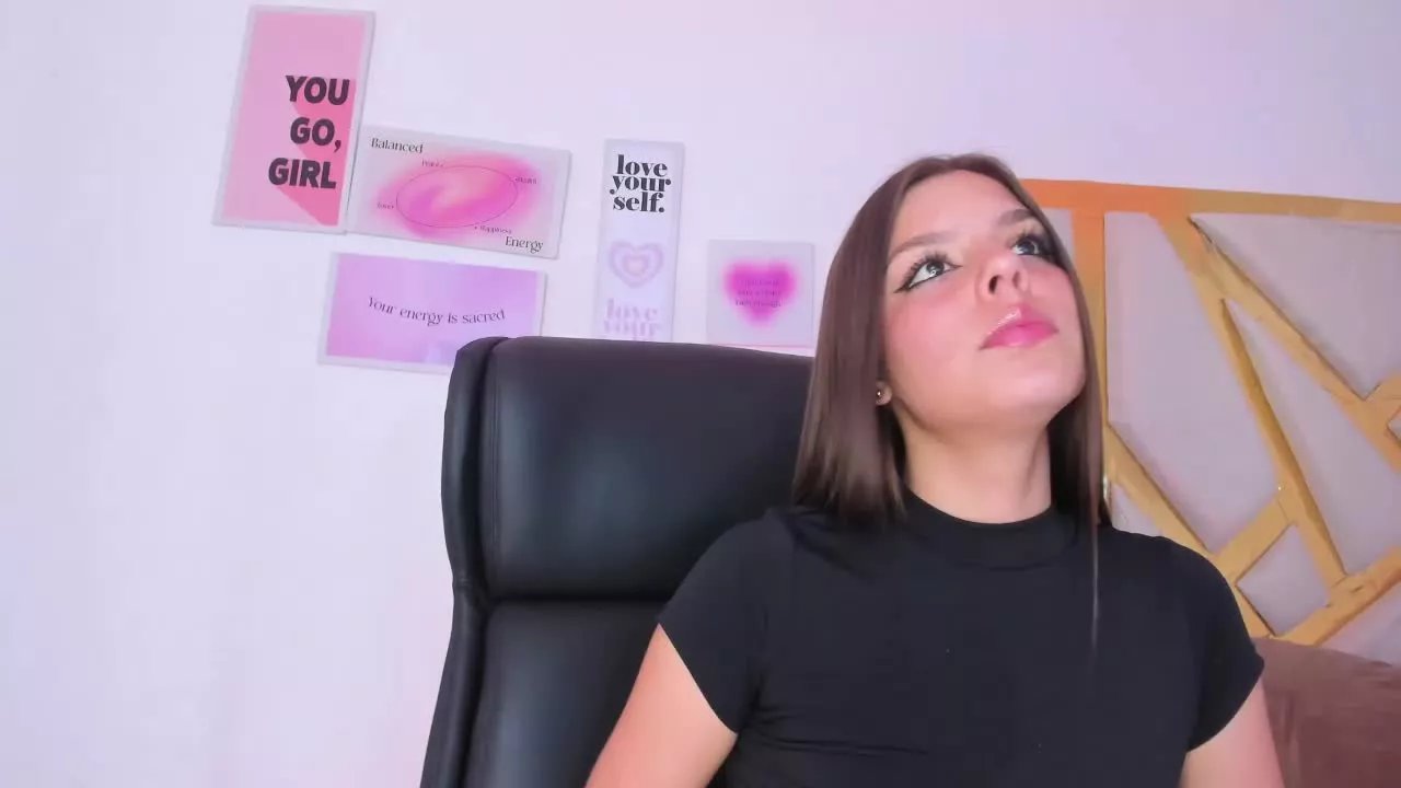 LanaJoness on Streamray 